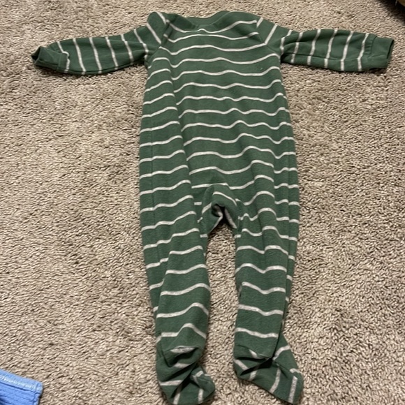 Carters infant sleeper ~ size 9 months - Picture 3 of 3
